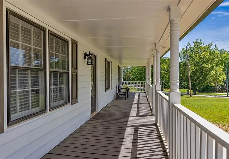 3200 Lee Dr — Photo 7