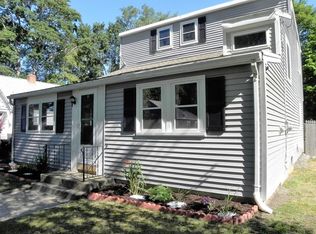 11 2nd Ave, Wareham, MA 02571