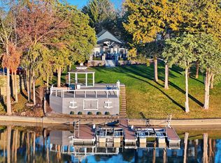 304 Sussex Cir, Noblesville, IN 46062