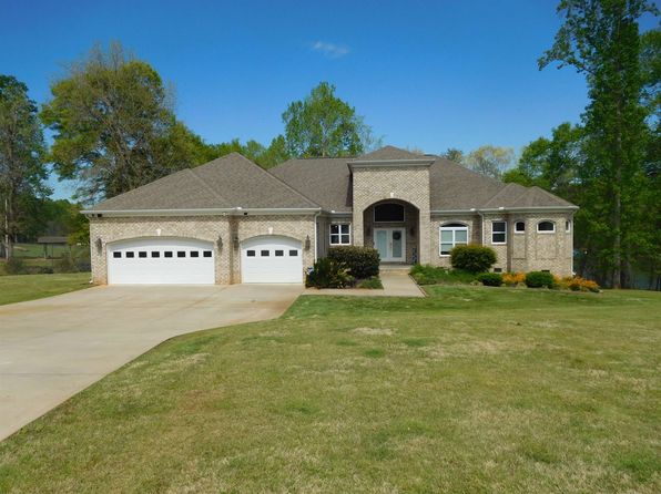 217 Aqua Cove Ct, Inman, SC 29349