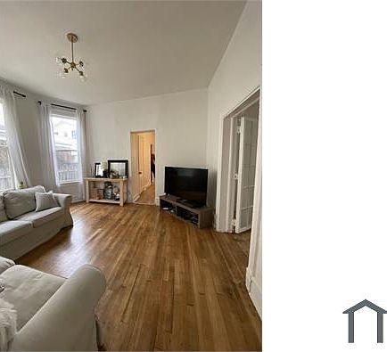 3rd image of 898 6th St E #1