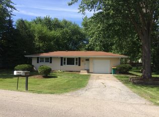 4504 Home Ave, McHenry, IL 60050