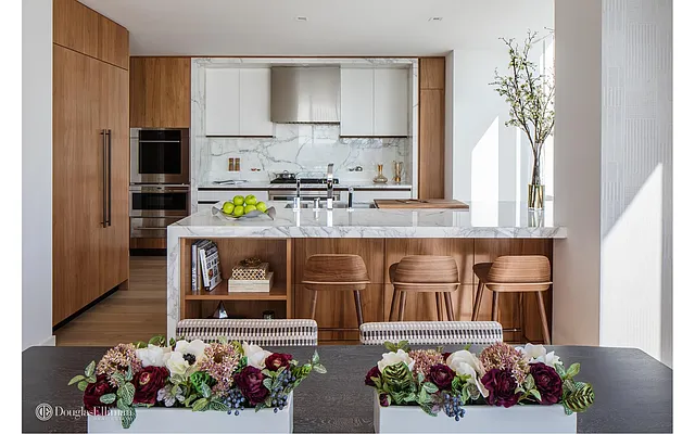 Sold by Douglas Elliman | media 24