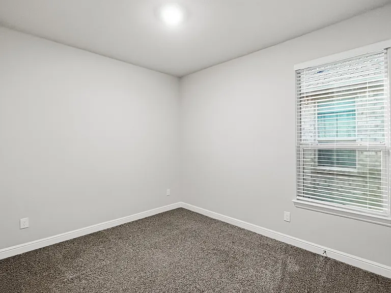 14525 Delphinus Dr — Photo 6
