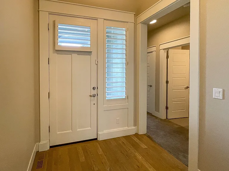 4969 N Arliss Ave — Photo 8