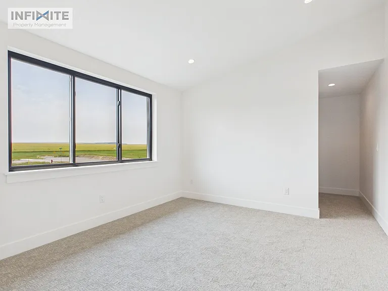 374 Cushing Ln — Photo 19