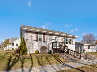 2320 10th St, Two Rivers, WI 54241