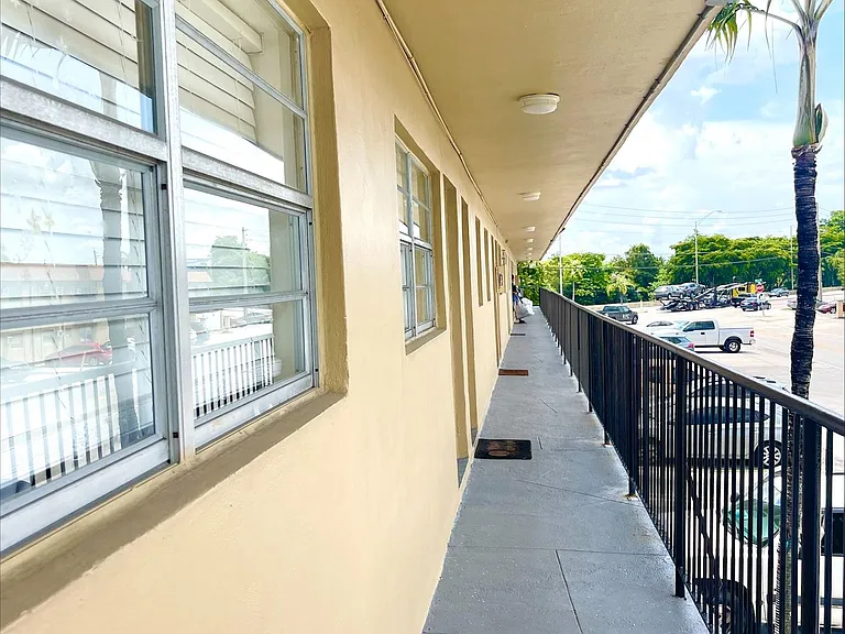 Allegro Apartments — Photo 17