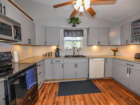 5th image of 359 Antietam Blvd