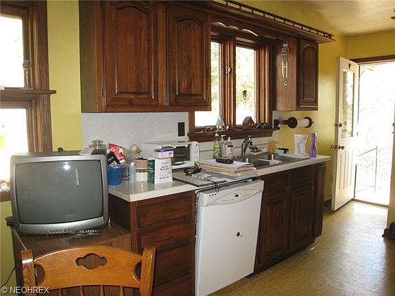 2nd image of 16210 Park Way