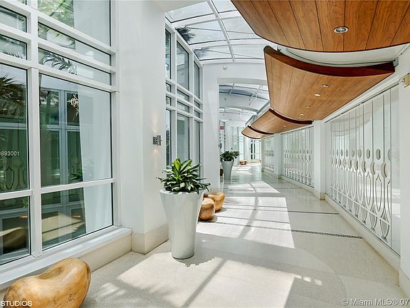 2nd image of 4401 Collins Ave #1814