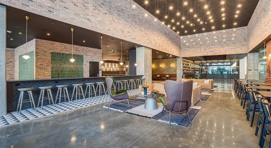 2 bed, 2.0 bath, 769 sqft, $3,500 — Photo 4