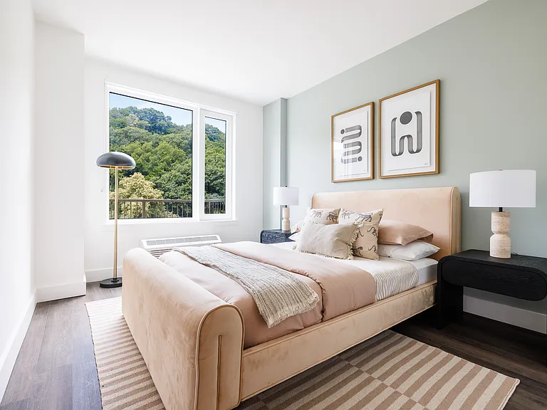 4568 Broadway #Penthouse P — Photo 11