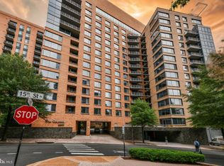 2001 15th St N APT 618, Arlington, VA 22201