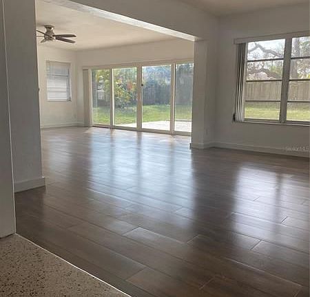 3rd image of 446 50th Ave S