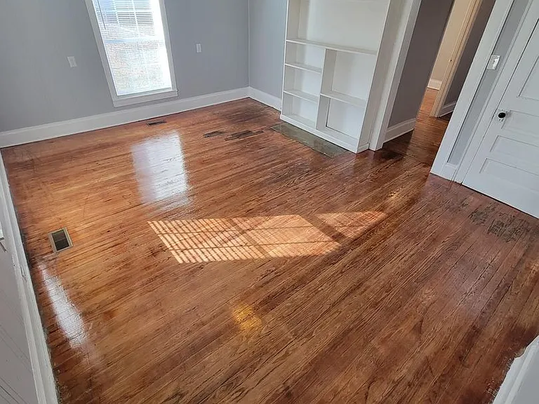 1013 Attica St — Photo 10