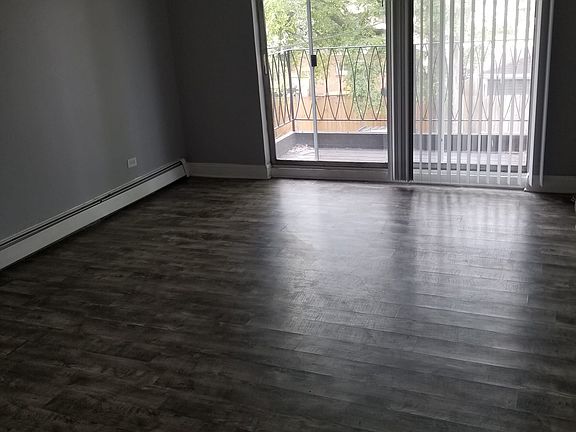 4th image of 3020 178th St APT C1