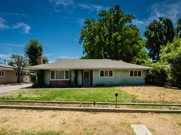 1339 E Almendra Dr, Fresno, CA 93710
