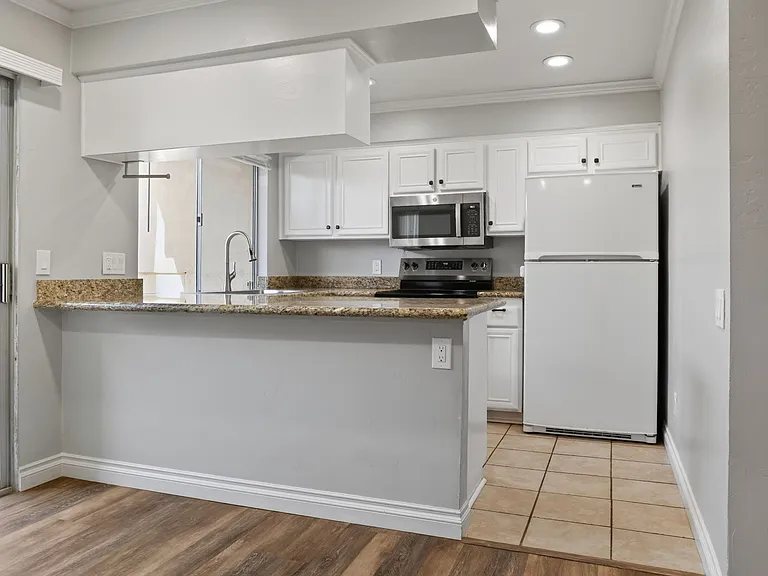 7988 Mission Center Ct #1-C — Photo 31