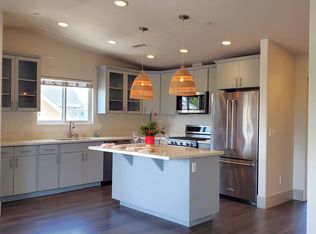 1850 Dora Dr #B, Cardiff By The Sea, CA 92007