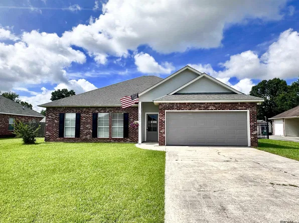43446 Galvez Oaks Dr, Prairieville, LA 70769