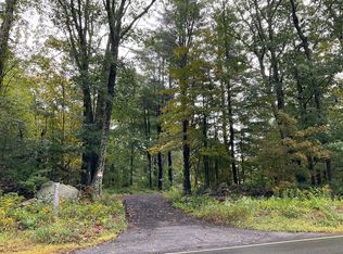 982 Main Rd, Granville, MA 01034