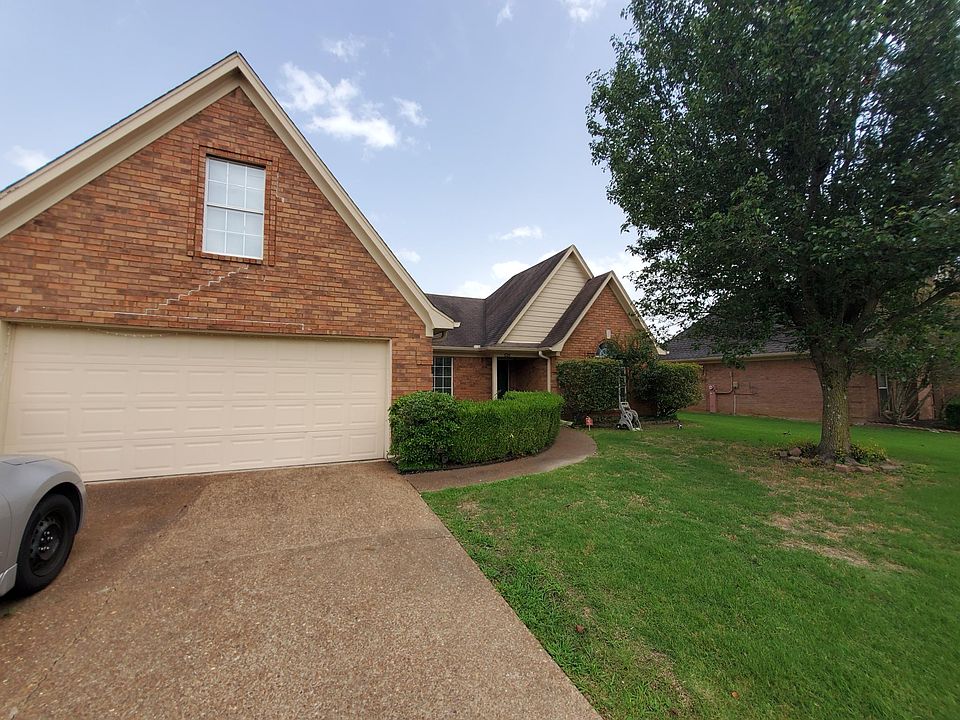 1st image of 626 Shelley Renee Ln