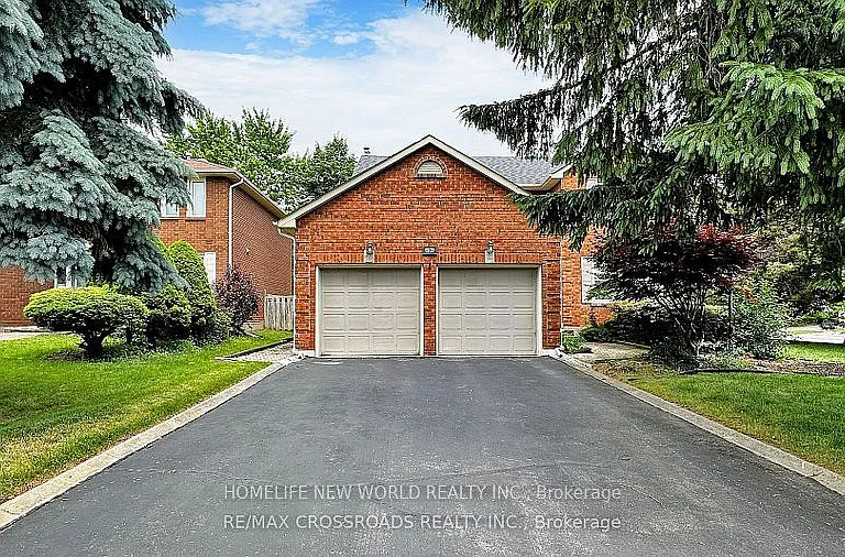 52 Fairholme Dr — Photo 1