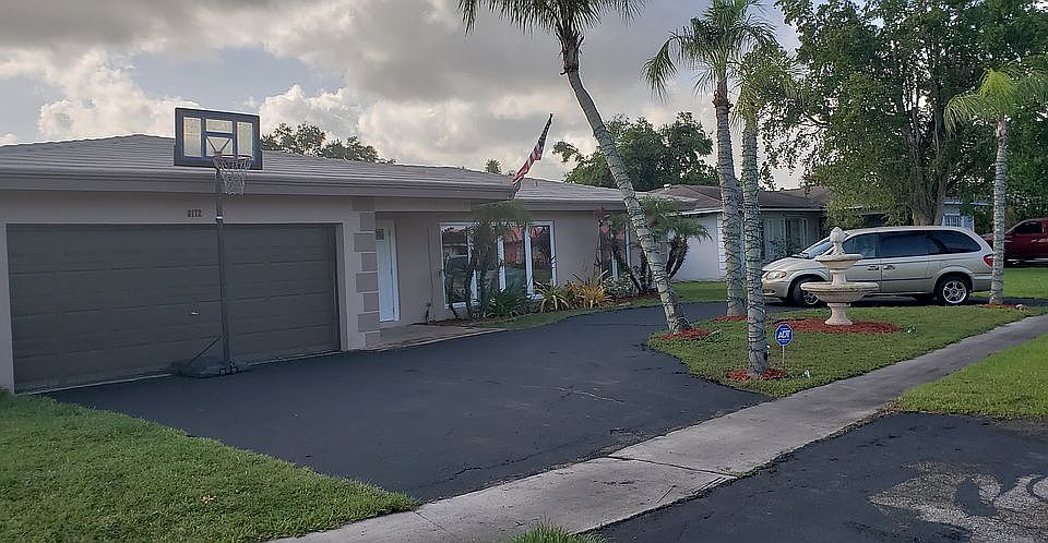 1st image of 8172 NW 68th Ave