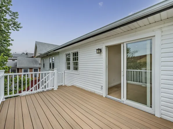 4330 Manhattan Avenue image 28 of 31