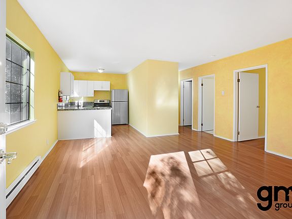5th image of 422 Palma St #1