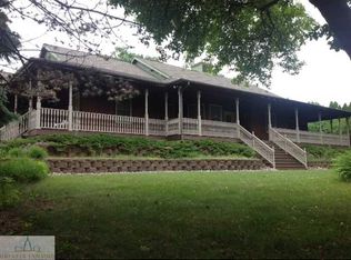 3823 Old Lansing Rd, Lansing, MI 48917