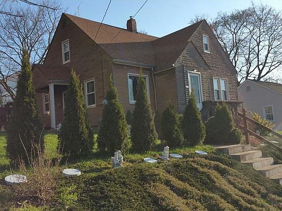 3rd image of 121 Cottage Hill Ave