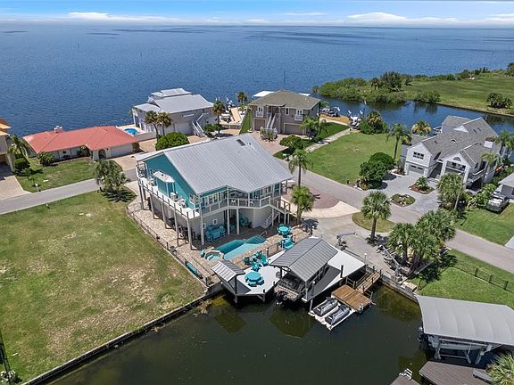 5th image of 5868 Beverly Dr