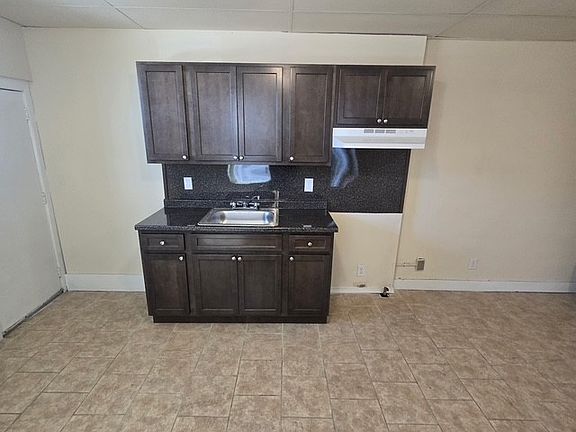 2nd image of 4904 N Smedley St