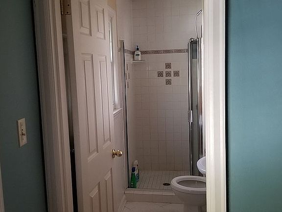 5th image of 2919 Willow Way
