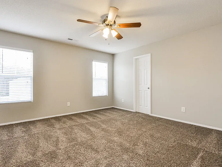 1020 Gelfield Rd — Photo 8