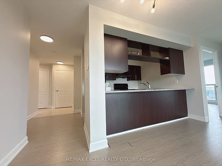 60 Town Centre Ct #1207 — Photo 7