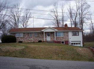 717 Navaho Trl, Bristol, VA 24201