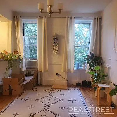 Rented by Real Street Inc | media 1