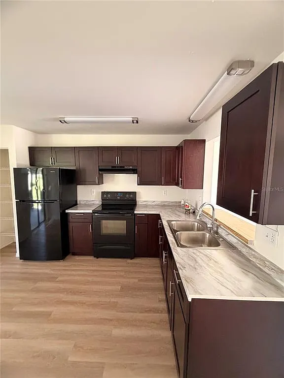 2 bed, 2.0 bath, 1323 sqft, $1,600 — Photo 4