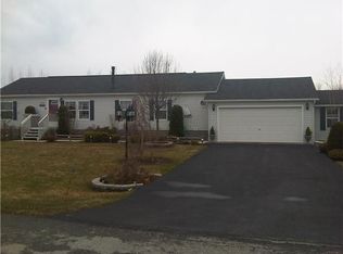 3454 Thorpe Dr, Geneseo, NY 14454