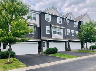 8771 Granite Ln, Woodbury, MN 55129