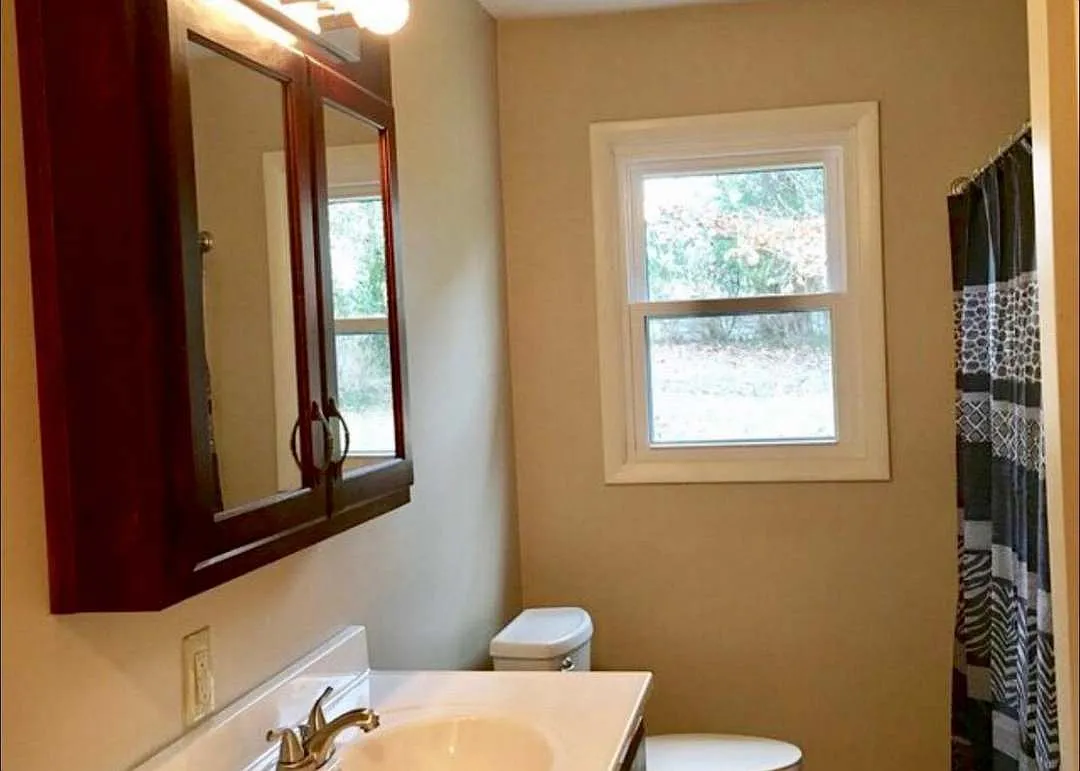 3 bed, 960 sqft, $1,500 — Photo 1
