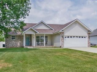 377 W Rosedale Dr, East Alton, IL 62024