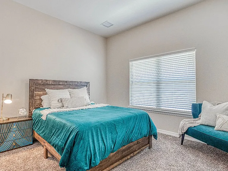 2816 Sammy Cervantes St — Photo 36
