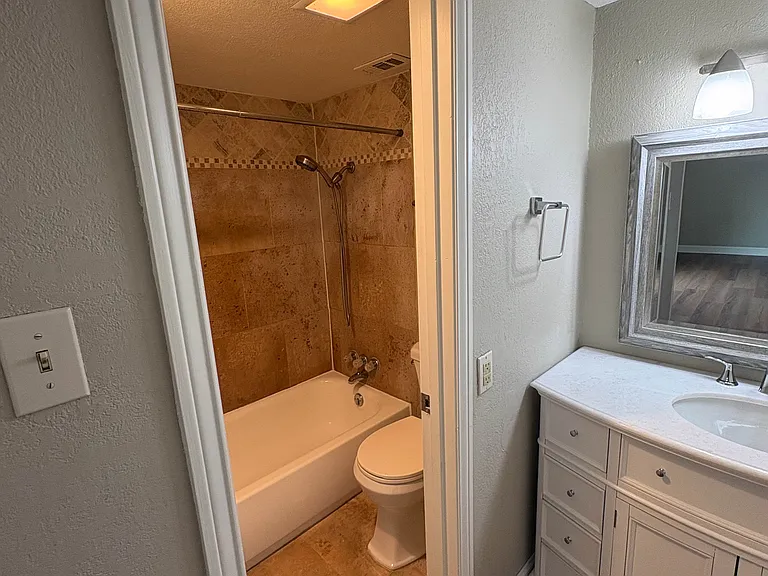 7929 Meadow Park Dr #202 — Photo 16