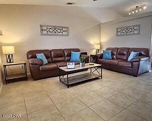 4th image of 3580 Whitecap Dr
