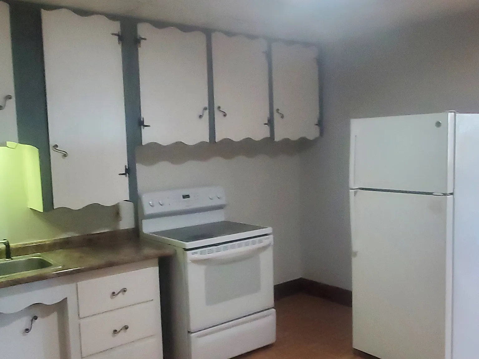331 Pleasant St — Photo 2