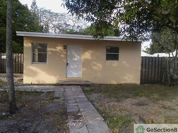 2nd image of 1563 NW 10th Pl